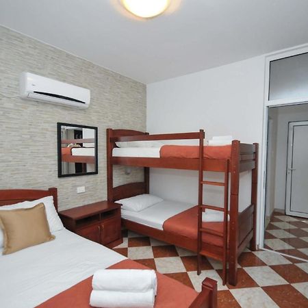 Ferienwohnung Fuer 4 Personen Ca 55 M In Budva, Adriakueste Montenegro Kueste Um Budva Kültér fotó