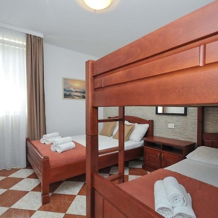 Ferienwohnung Fuer 4 Personen Ca 55 M In Budva, Adriakueste Montenegro Kueste Um Budva Kültér fotó