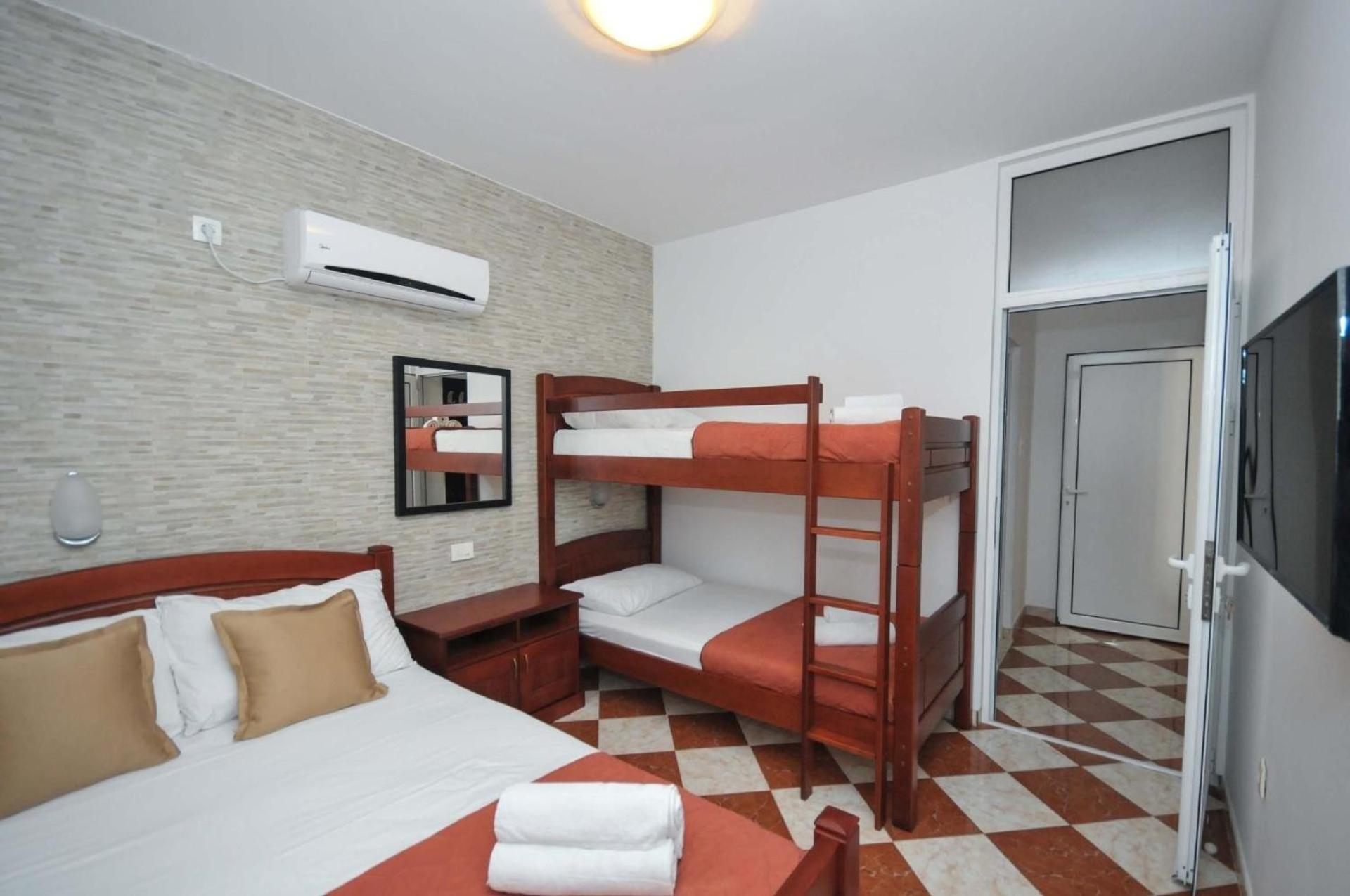 Ferienwohnung Fuer 4 Personen Ca 55 M In Budva, Adriakueste Montenegro Kueste Um Budva Kültér fotó